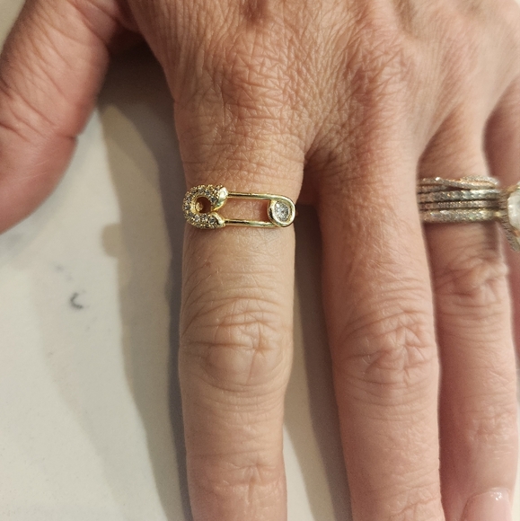 Melinda Maria Gold Safety Pin Ring - Picture 1 of 1